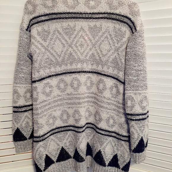 Cardigan - Picture 2 of 3